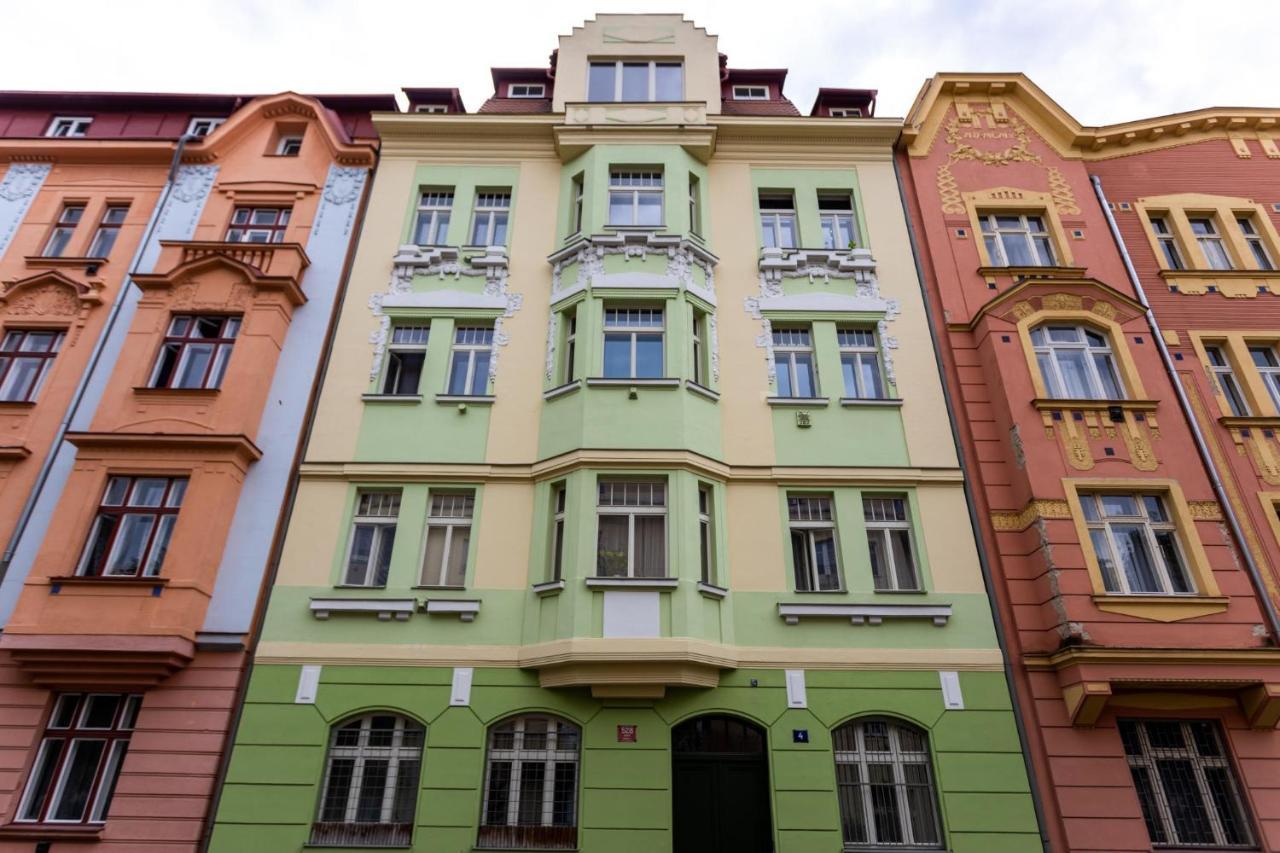 Unique In Karlin By Days * Praha